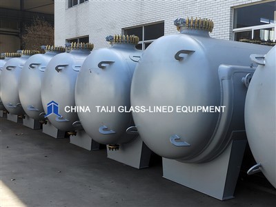 Kab rov tav iav-lined Cia Tank Nrog Jacket